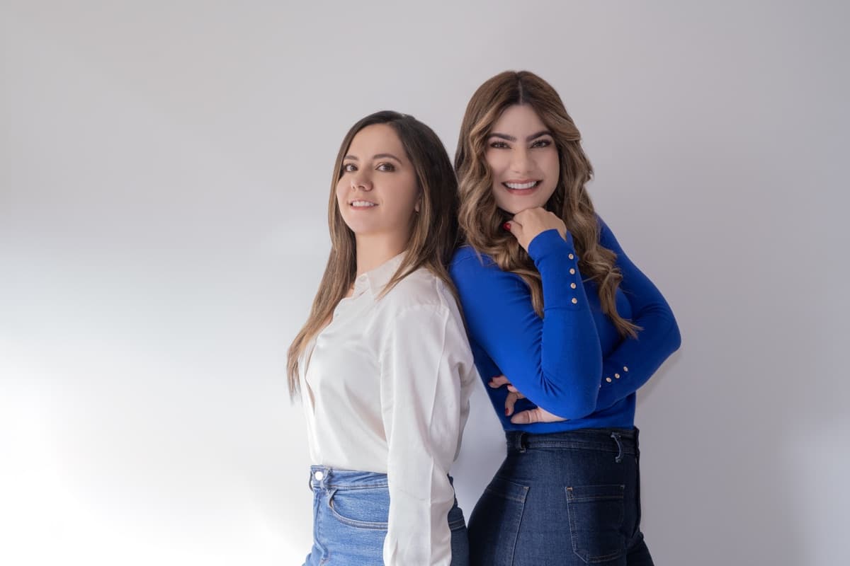 Laura y Lorena
